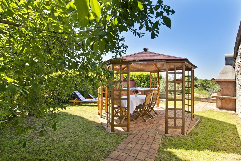 Villas Montrin Kastel Номер фото