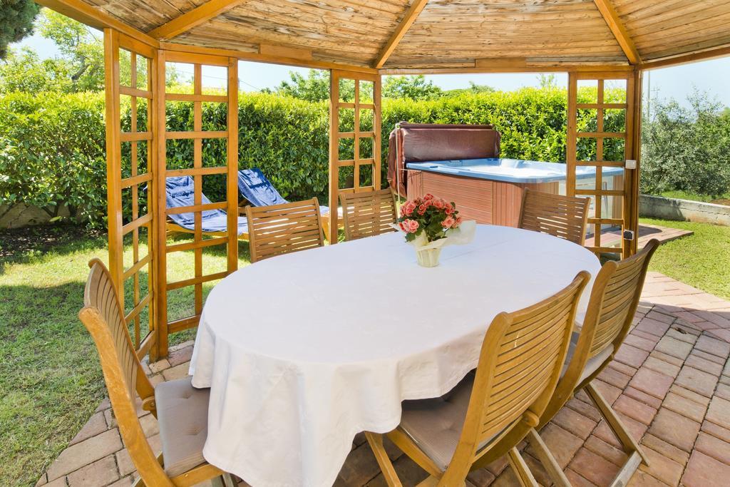 Villas Montrin Kastel Номер фото