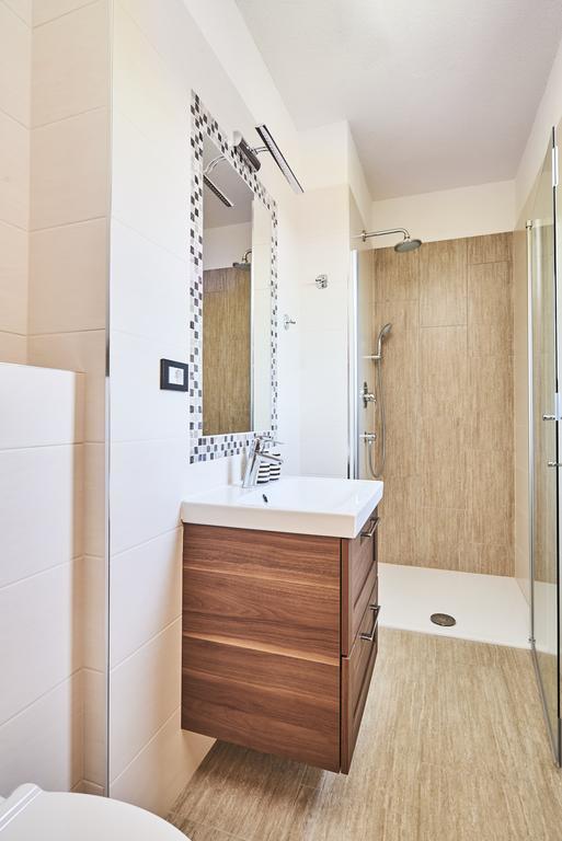 Villas Montrin Kastel Экстерьер фото